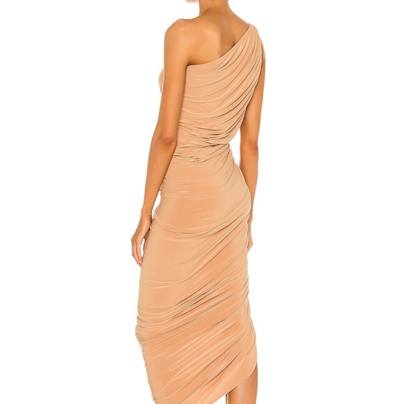 Norma Kamali Diana Gown - in nude - Picture 4 of 9